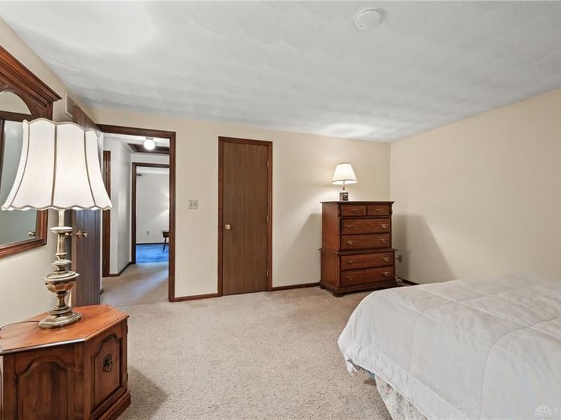 4926 Phillipsburg Union Road, Clayton, OH 45322 Photo 32
