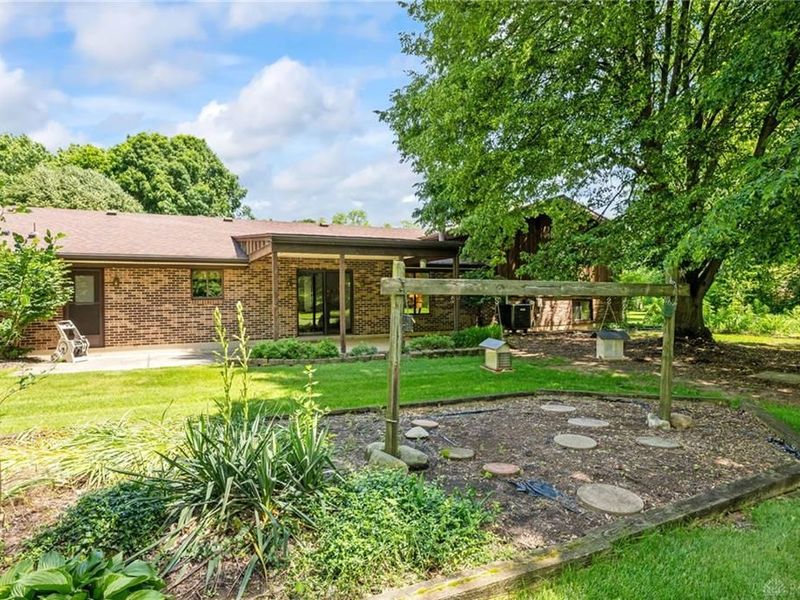 4926 Phillipsburg Union Road, Clayton, OH 45322 Photo 55