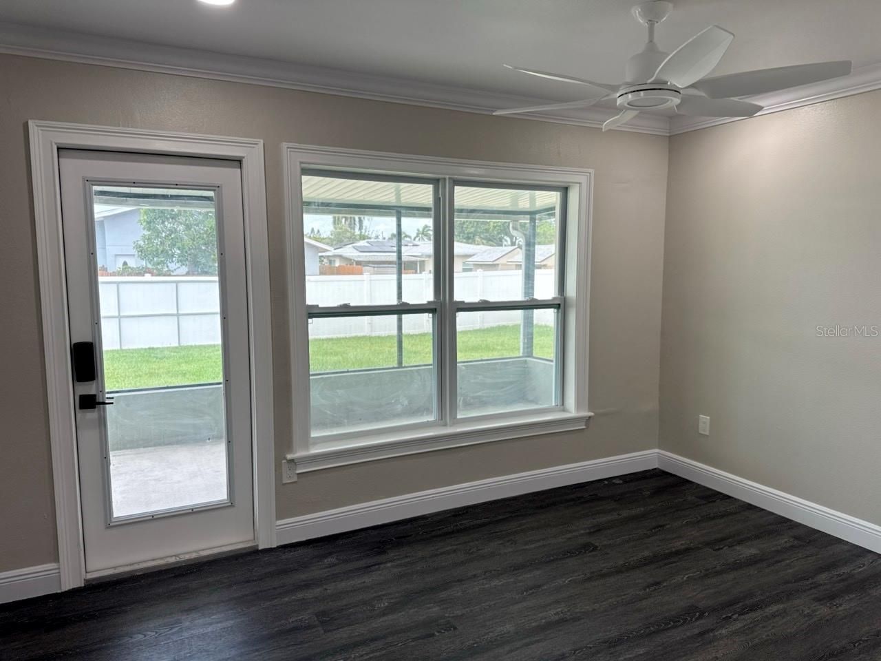 6743 Burlington Avenue N, Saint Petersburg, FL 33710 Photo