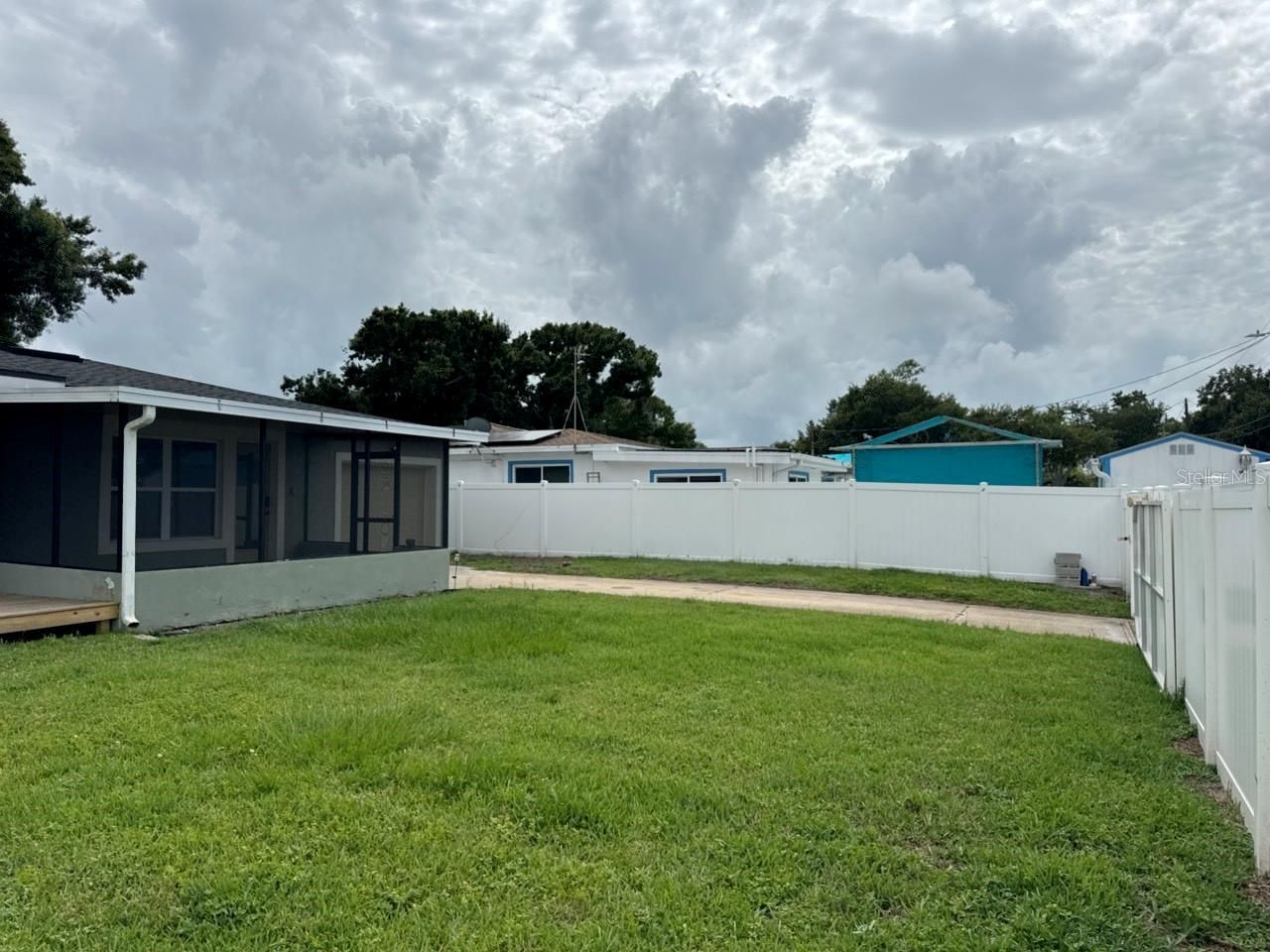 6743 Burlington Avenue N, Saint Petersburg, FL 33710 Photo
