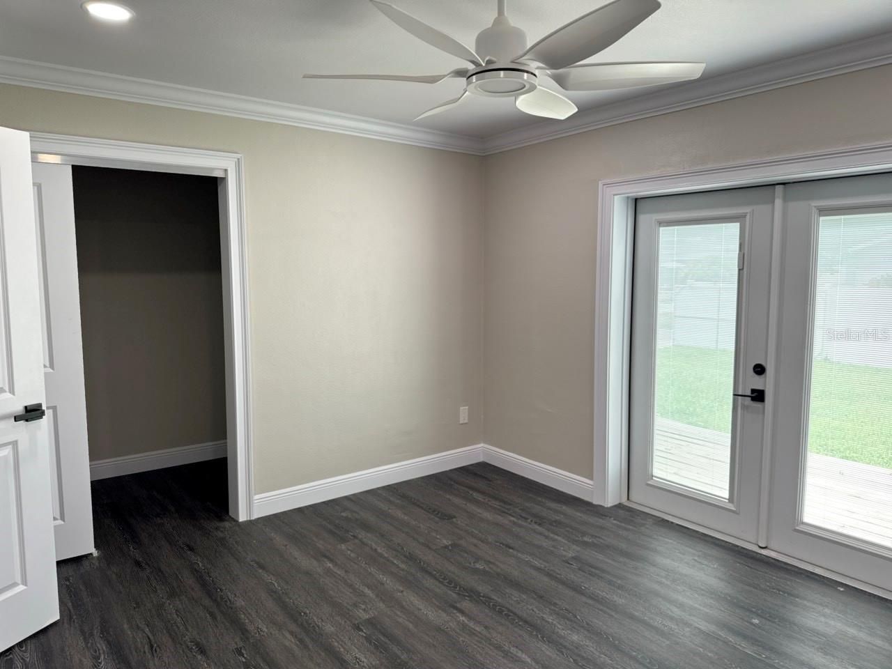 6743 Burlington Avenue N, Saint Petersburg, FL 33710 Photo