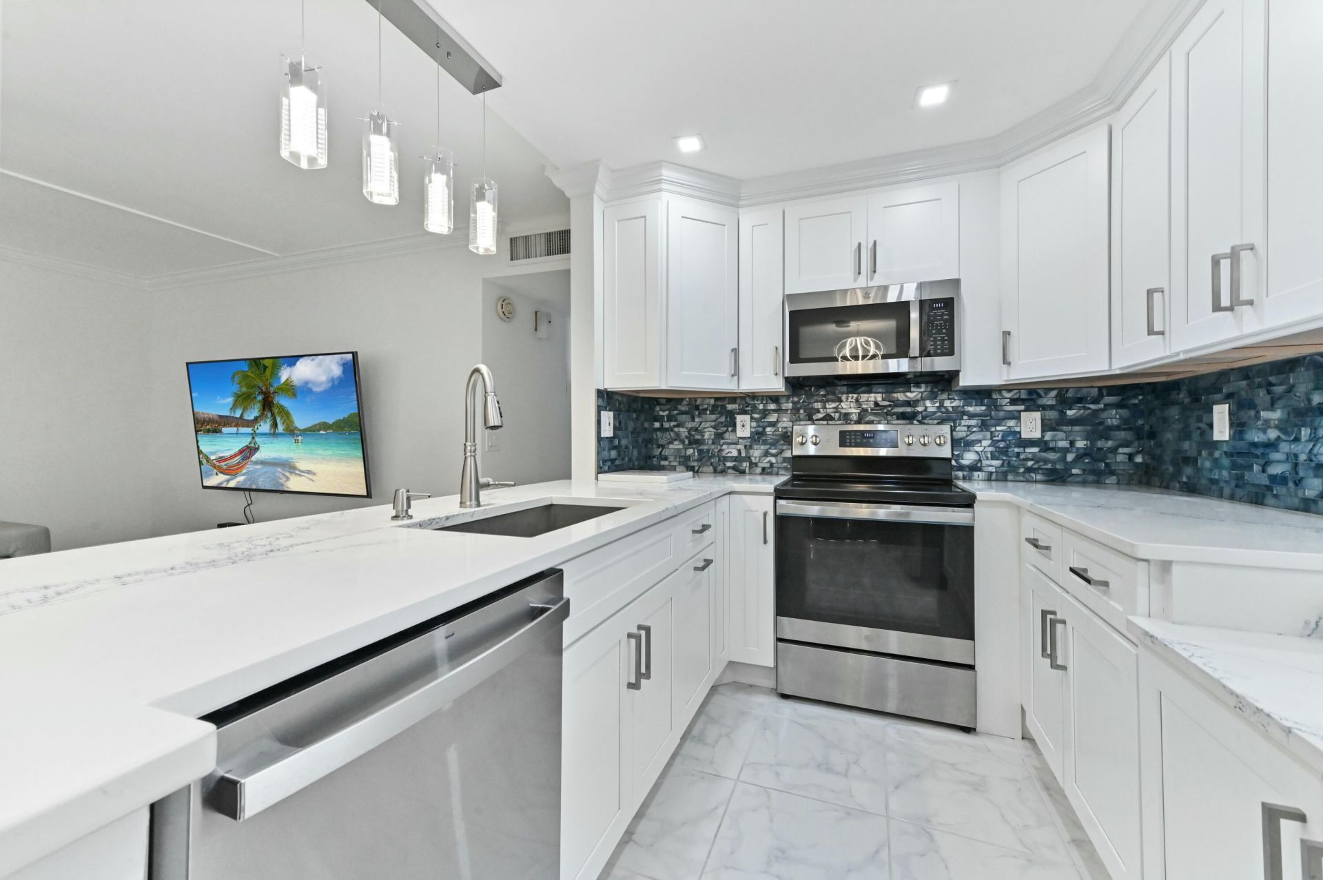 548 Burgundy L, Delray Beach, FL 33484 Photo