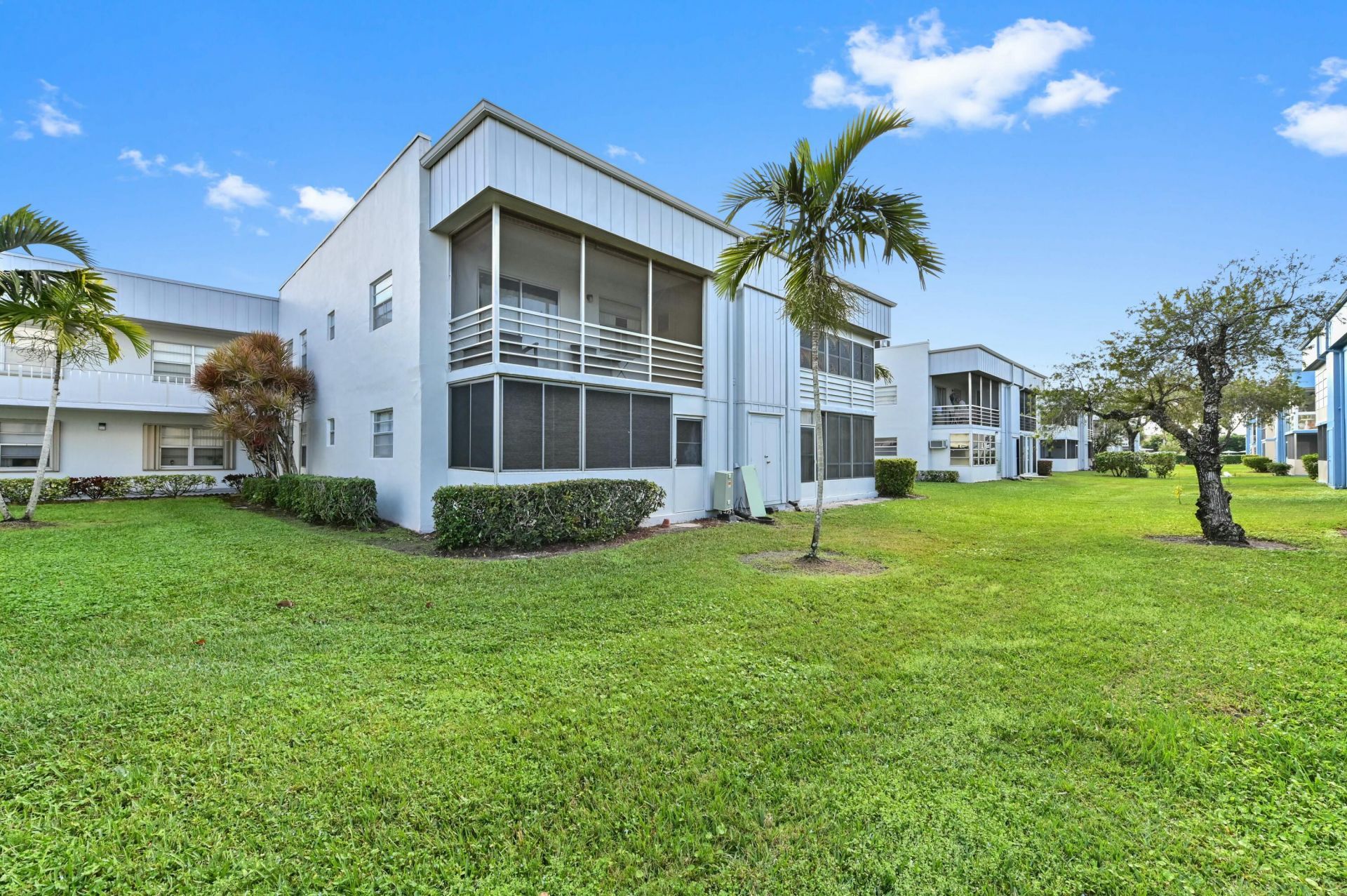 548 Burgundy L, Delray Beach, FL 33484 Photo