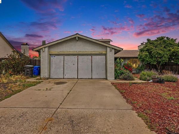 5029 Teakwood Dr, Oakley, CA 94561