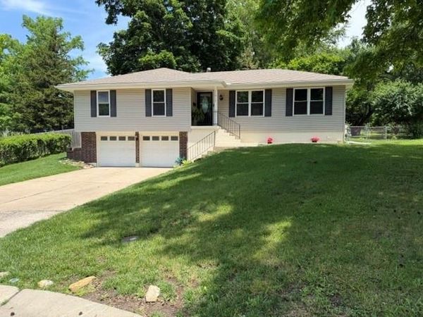 11915 Sycamore Avenue, Grandview, MO 64030