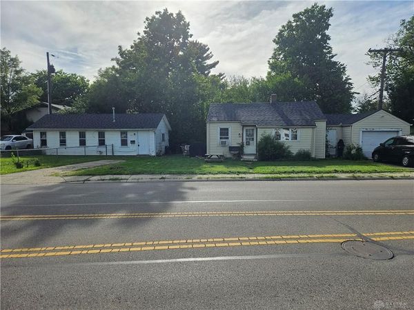 117-121 N Maple Avenue, Fairborn, OH 45324