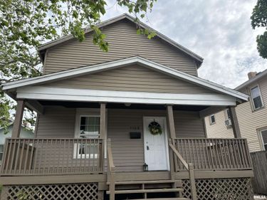 1102 COURT Street, Pekin, IL 61554
