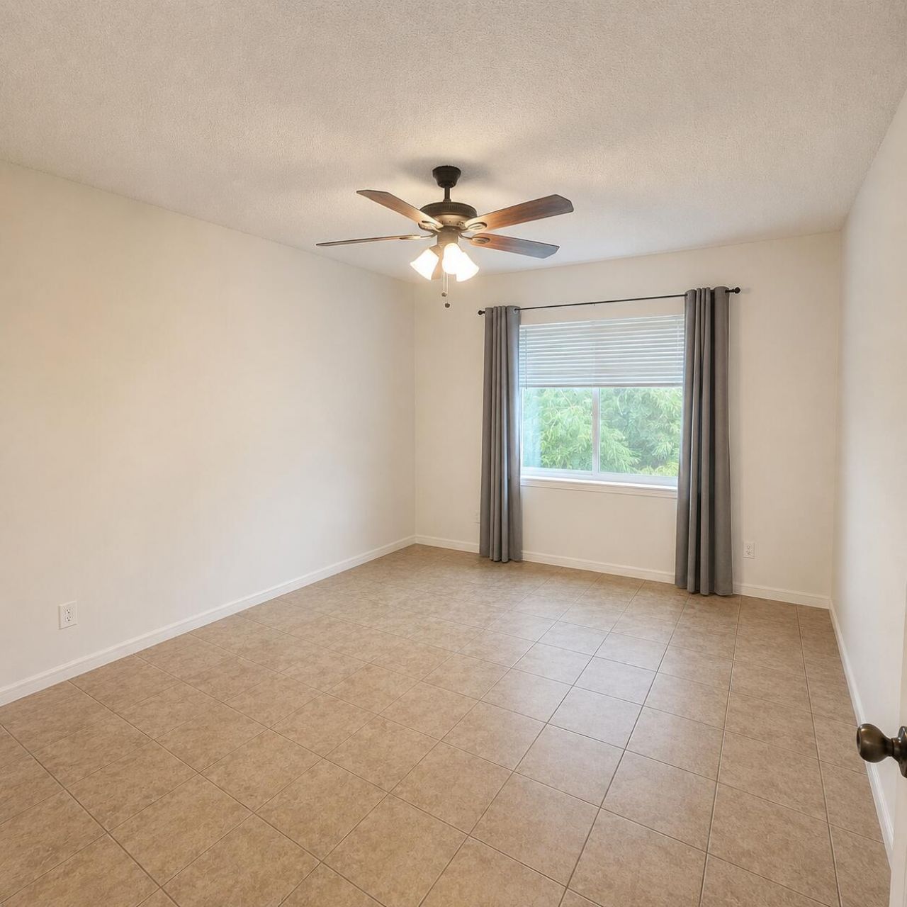 3650 N 56th Avenue, Unit 520, Hollywood, FL 33021 Photo