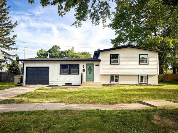 3118 Sunnymede Avenue, South Bend, IN 46615