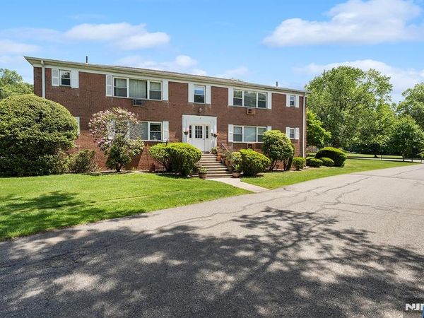 3 Rustic Circle D, Unit D, MONTVALE, NJ 07645