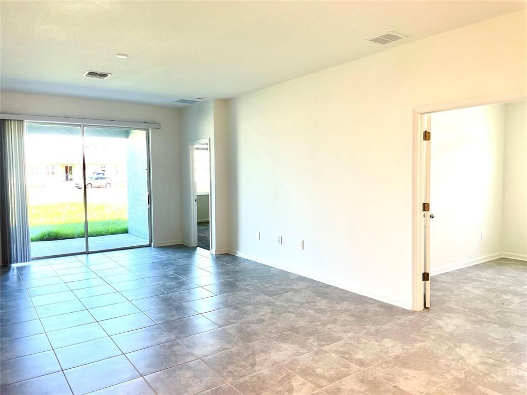 316 Heroic Road, Davenport, FL 33837 Photo
