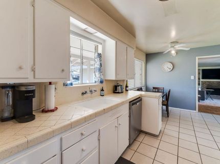 4936 Brookglen Way, Carmichael, CA 95608 Photo