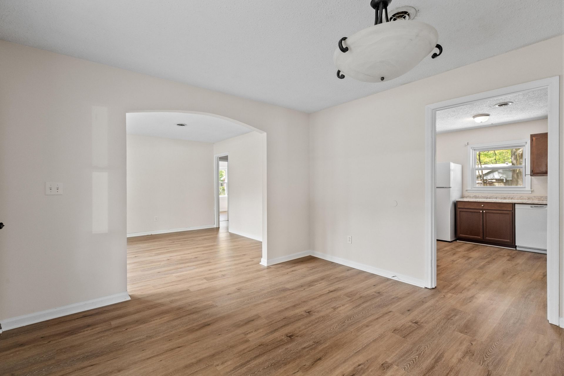 125 Matheny Drive Photo 6
