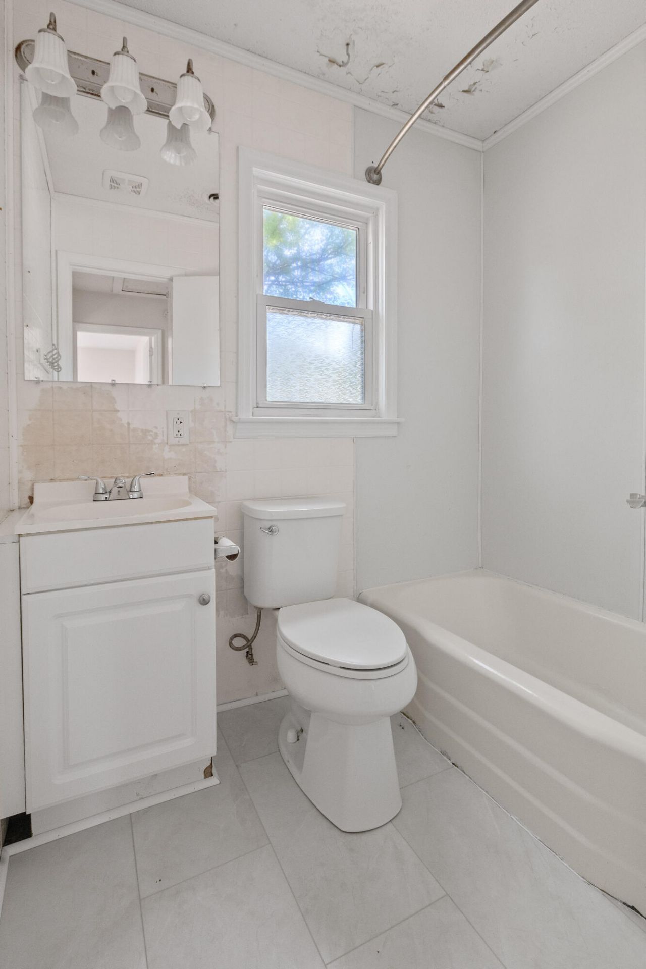 125 Matheny Drive Photo 9