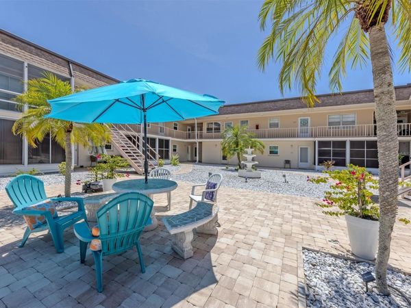 537 MANATEE CT , Unit 204, VENICE, FL 34285
