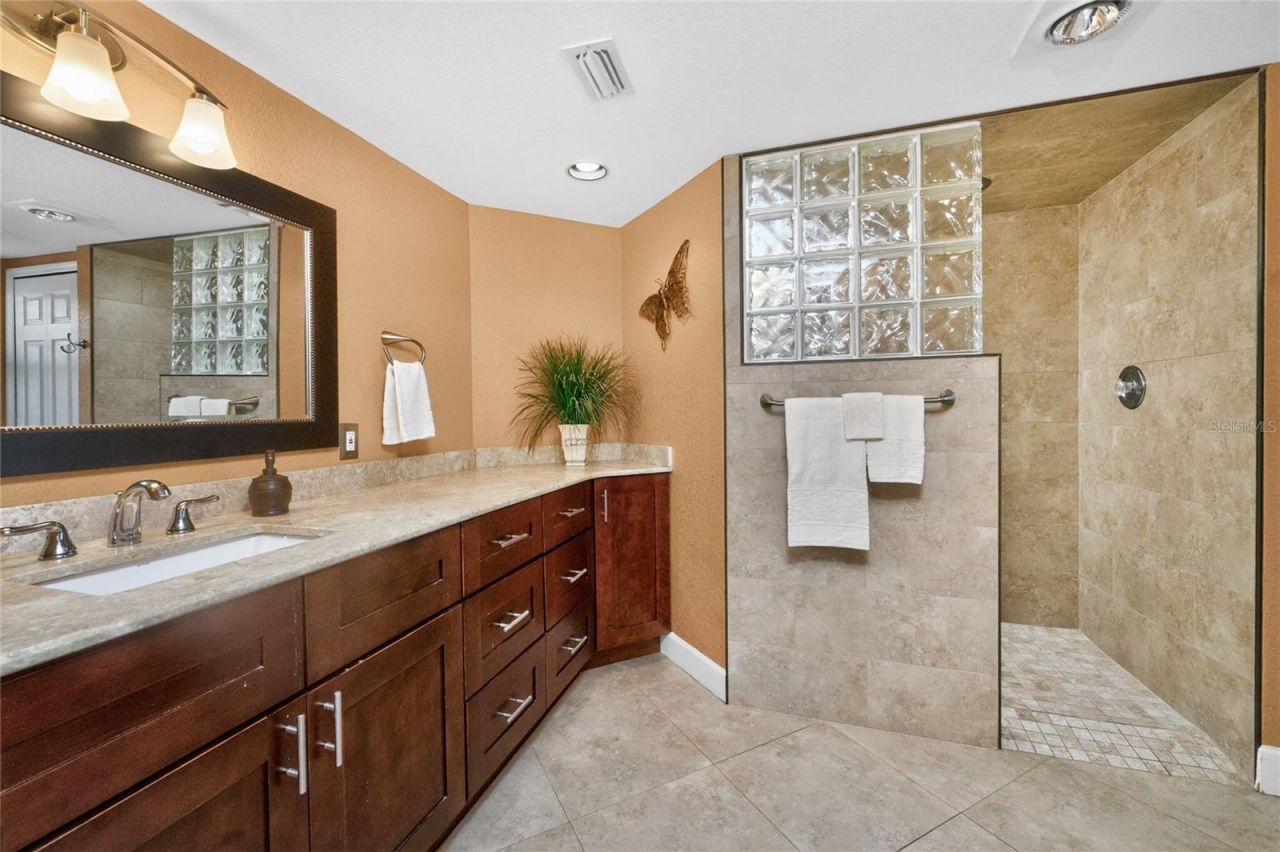 1600 W Marion Avenue, Unit 221, Punta Gorda, FL 33950 Photo