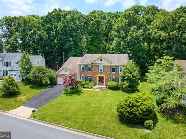 8722 FOXHALL TERRACE, FAIRFAX STATION, VA 22039