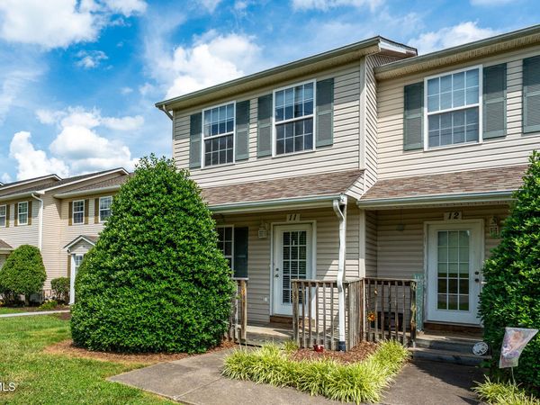 2305 South Greenwood Drive, Unit Apt 11, Johnson City, TN 37604