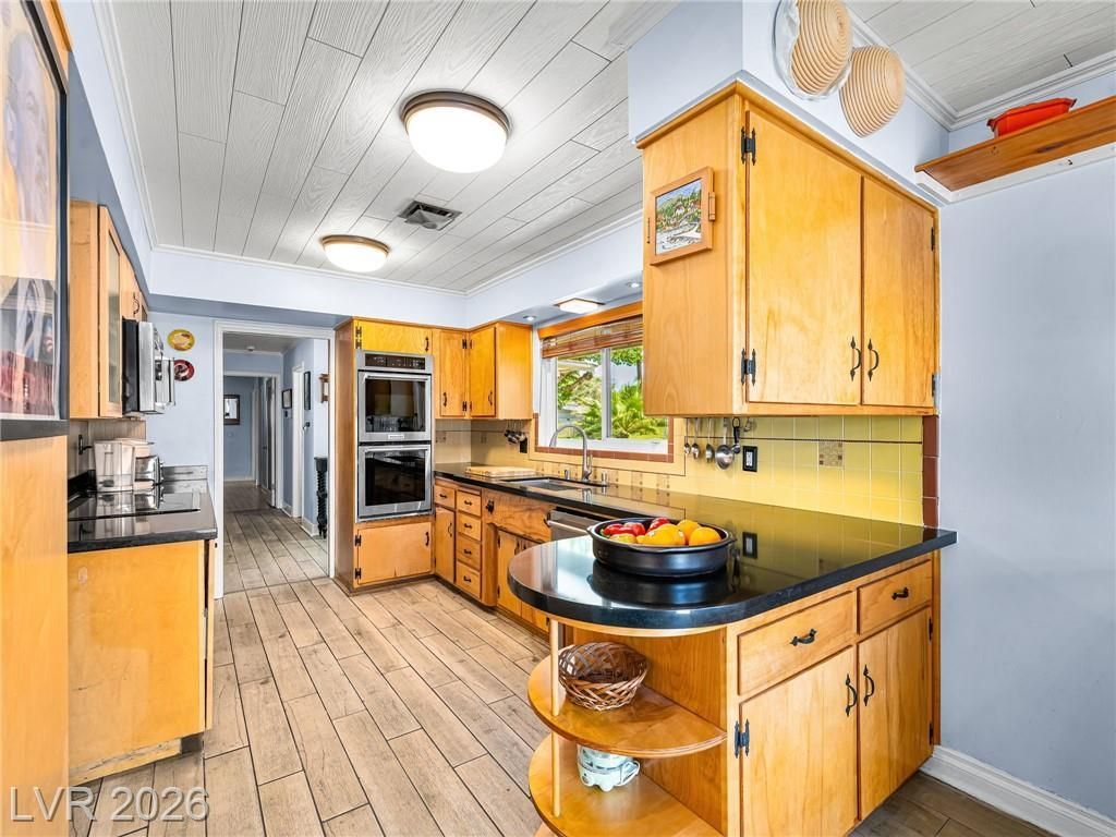 521 Sweeney Avenue, Las Vegas, NV 89104 Main Photo