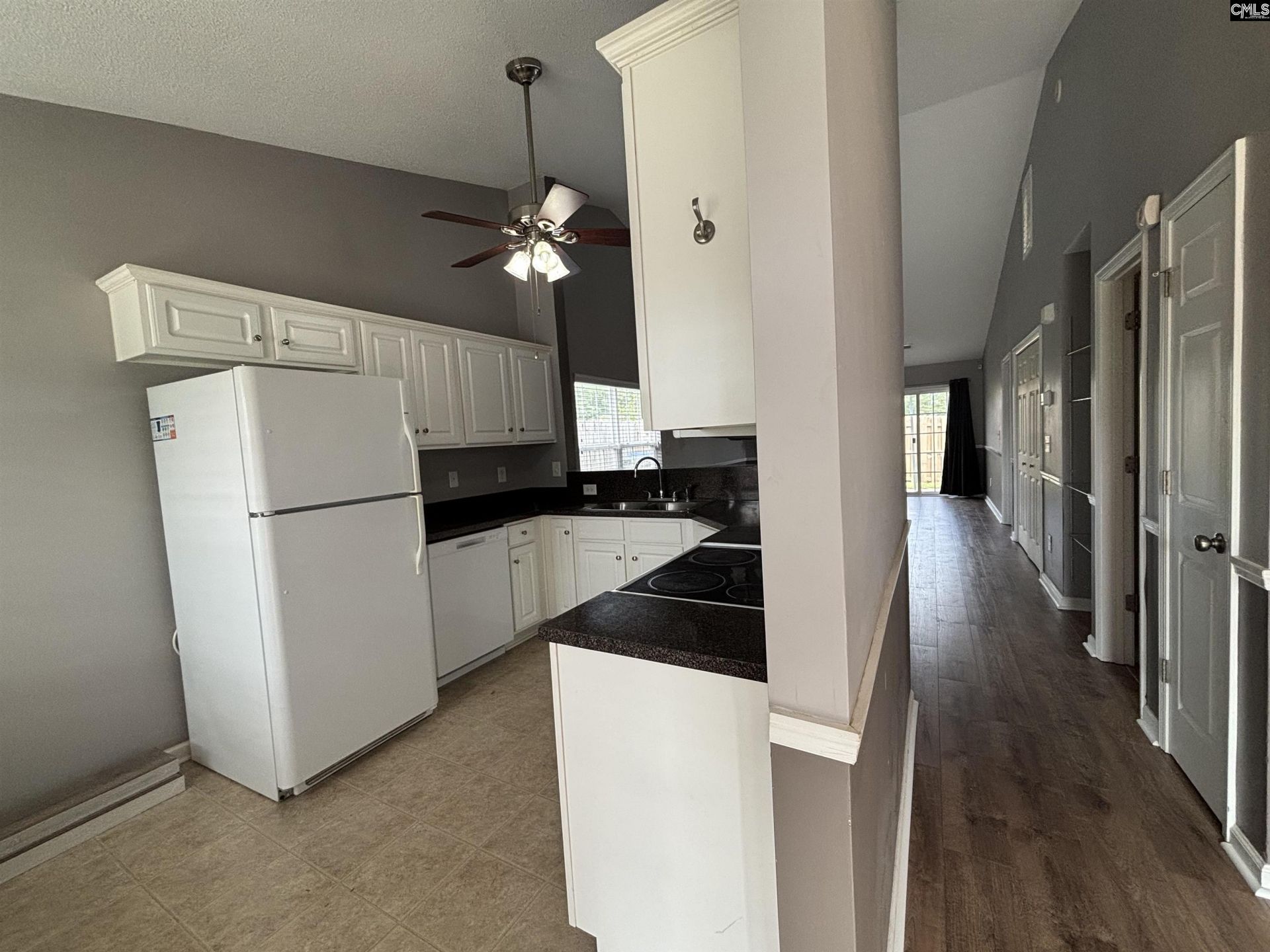 54 Monmouth Court Photo 12