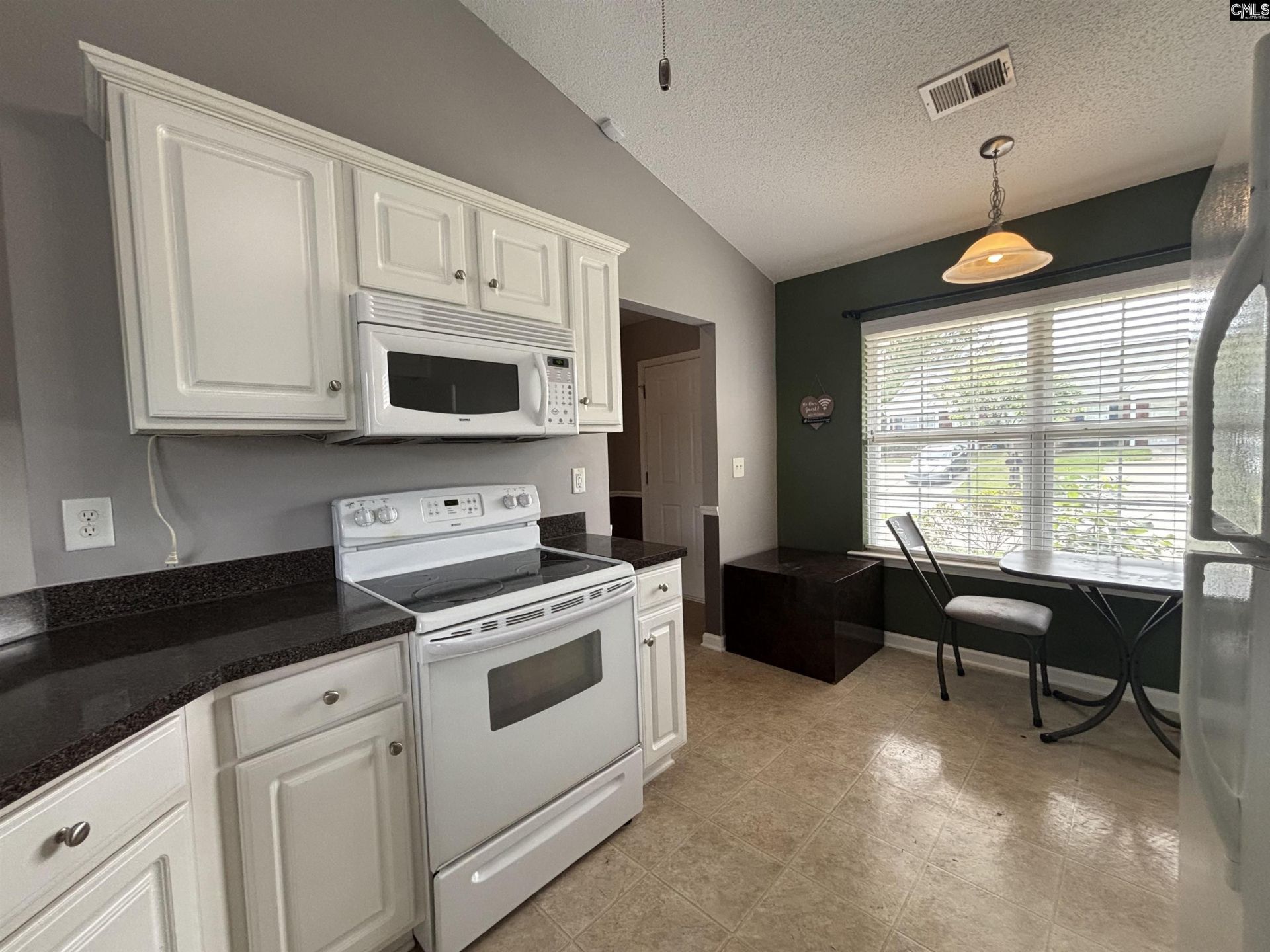 54 Monmouth Court Photo 13