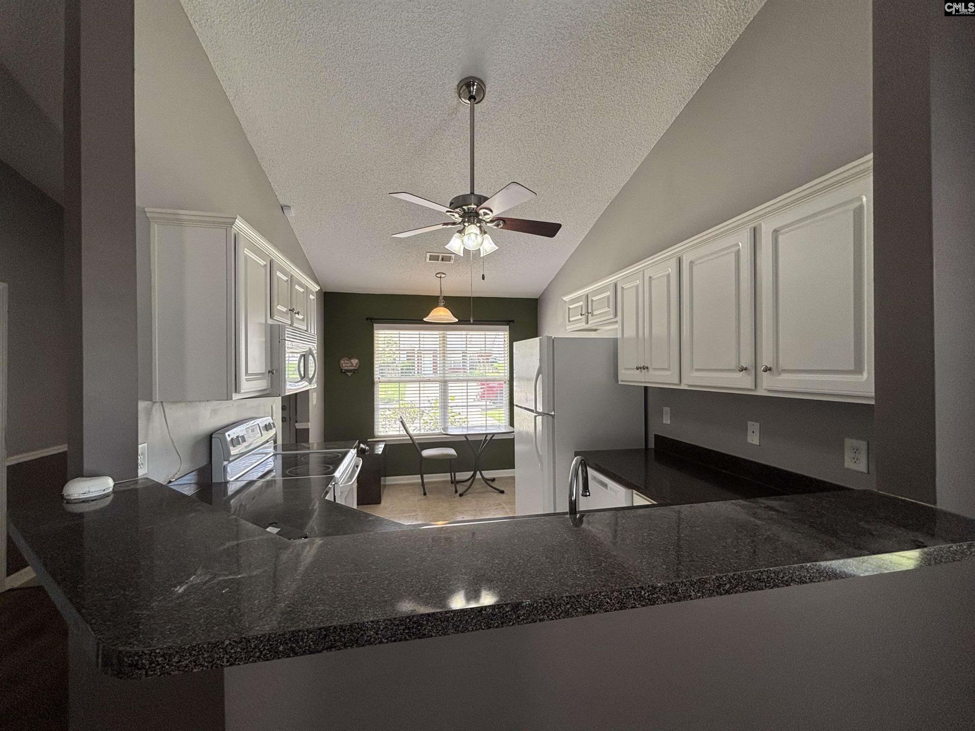 54 Monmouth Court Photo 17