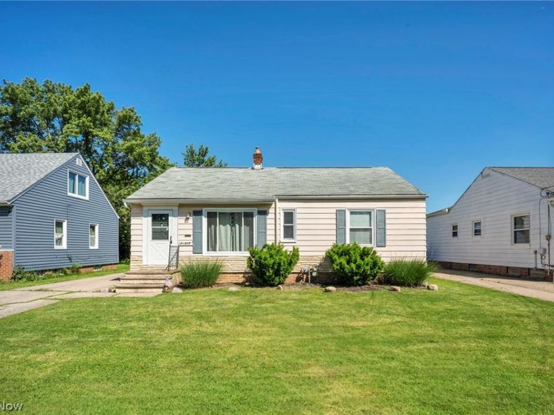 28815 Alton Road, Wickliffe, OH 44092 Photo 2