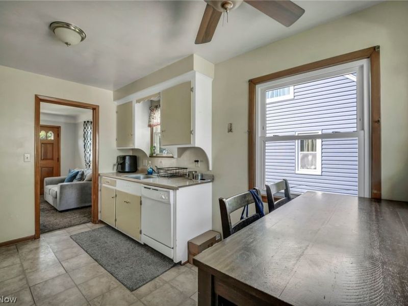 28815 Alton Road, Wickliffe, OH 44092 Photo 8