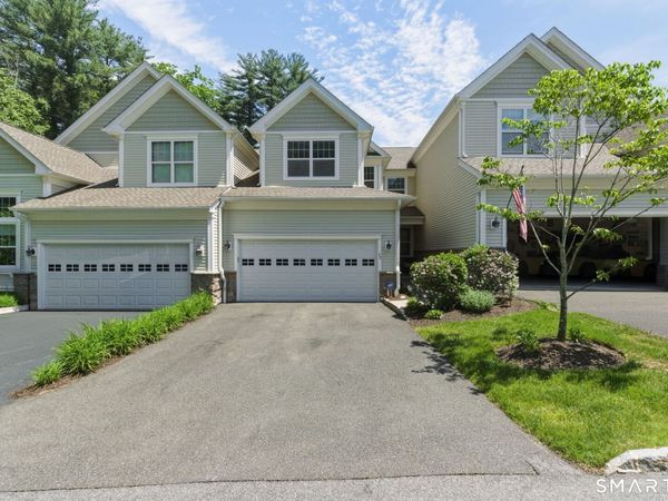 72 Ridgewood, Unit 72, Middlebury, CT 06762