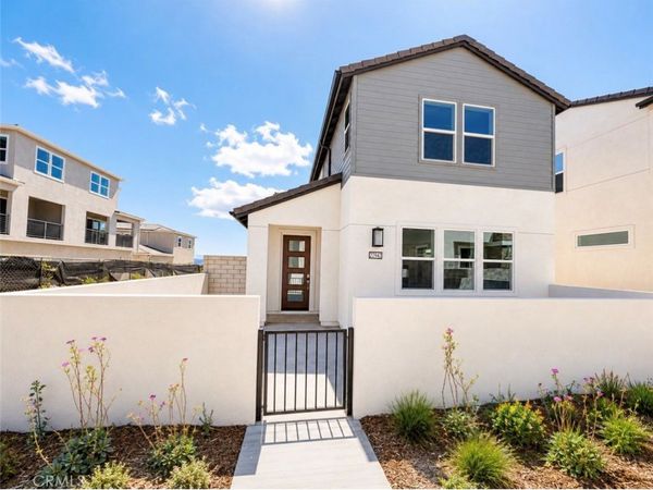 27399 Fox Den Pl, Valencia, CA 91381