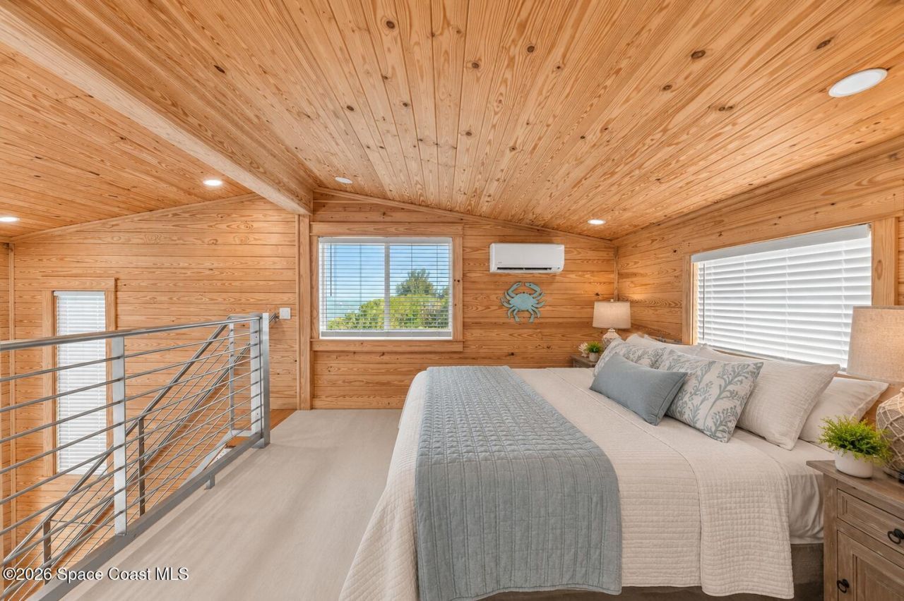 25 Vip Island, Unit B, Grant-valkaria, FL 32949 Photo