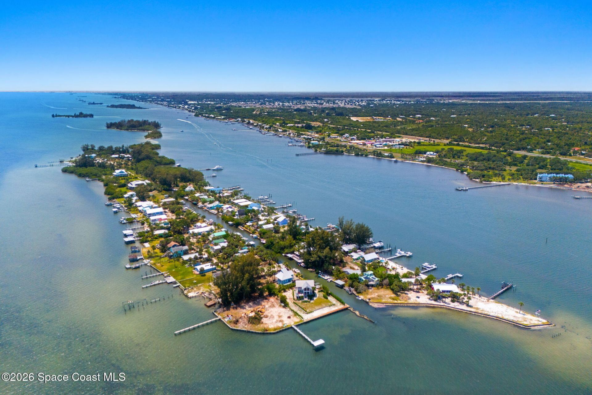 25 Vip Island, Unit B, Grant-valkaria, FL 32949 Photo