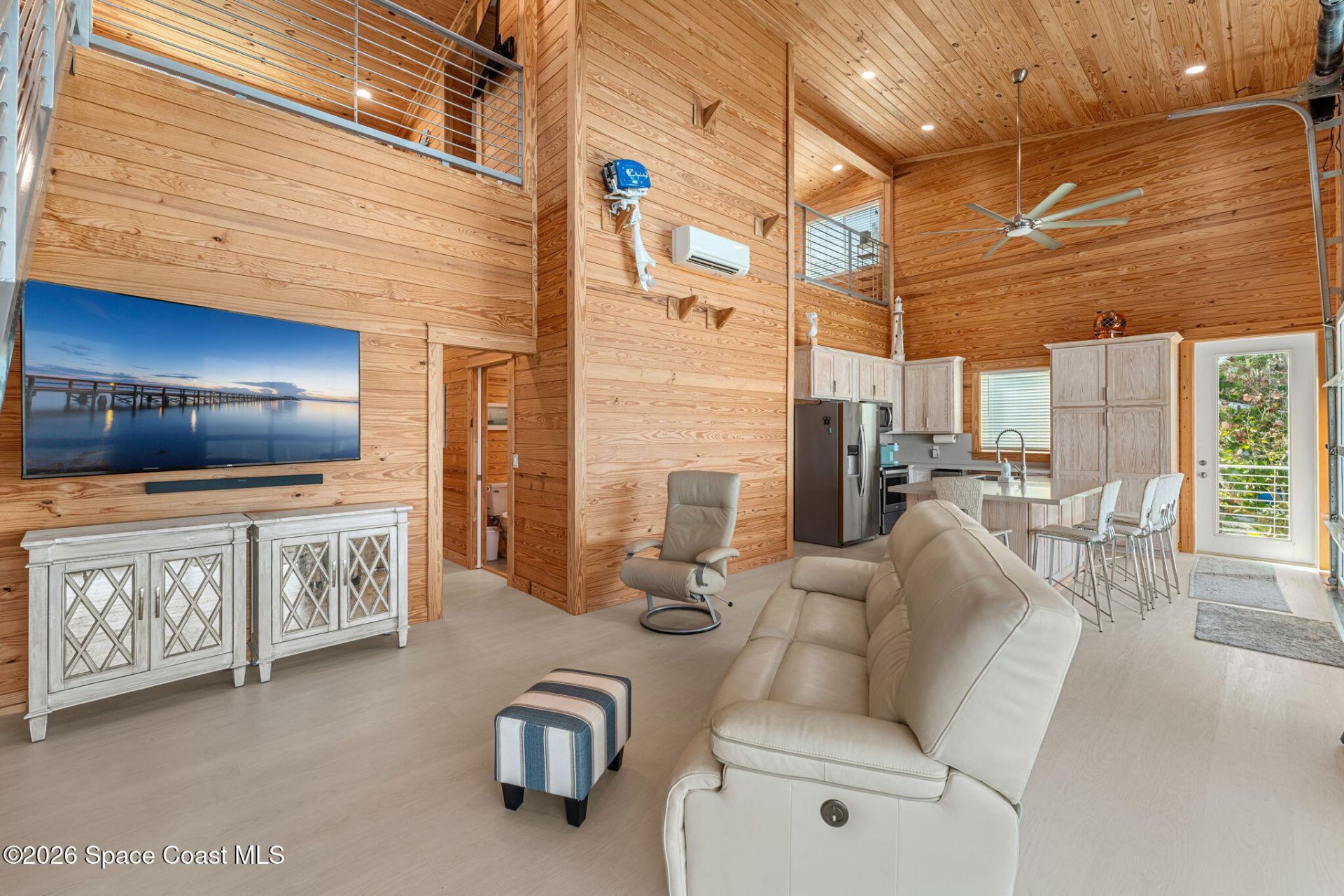 25 Vip Island, Unit B, Grant-valkaria, FL 32949 Photo