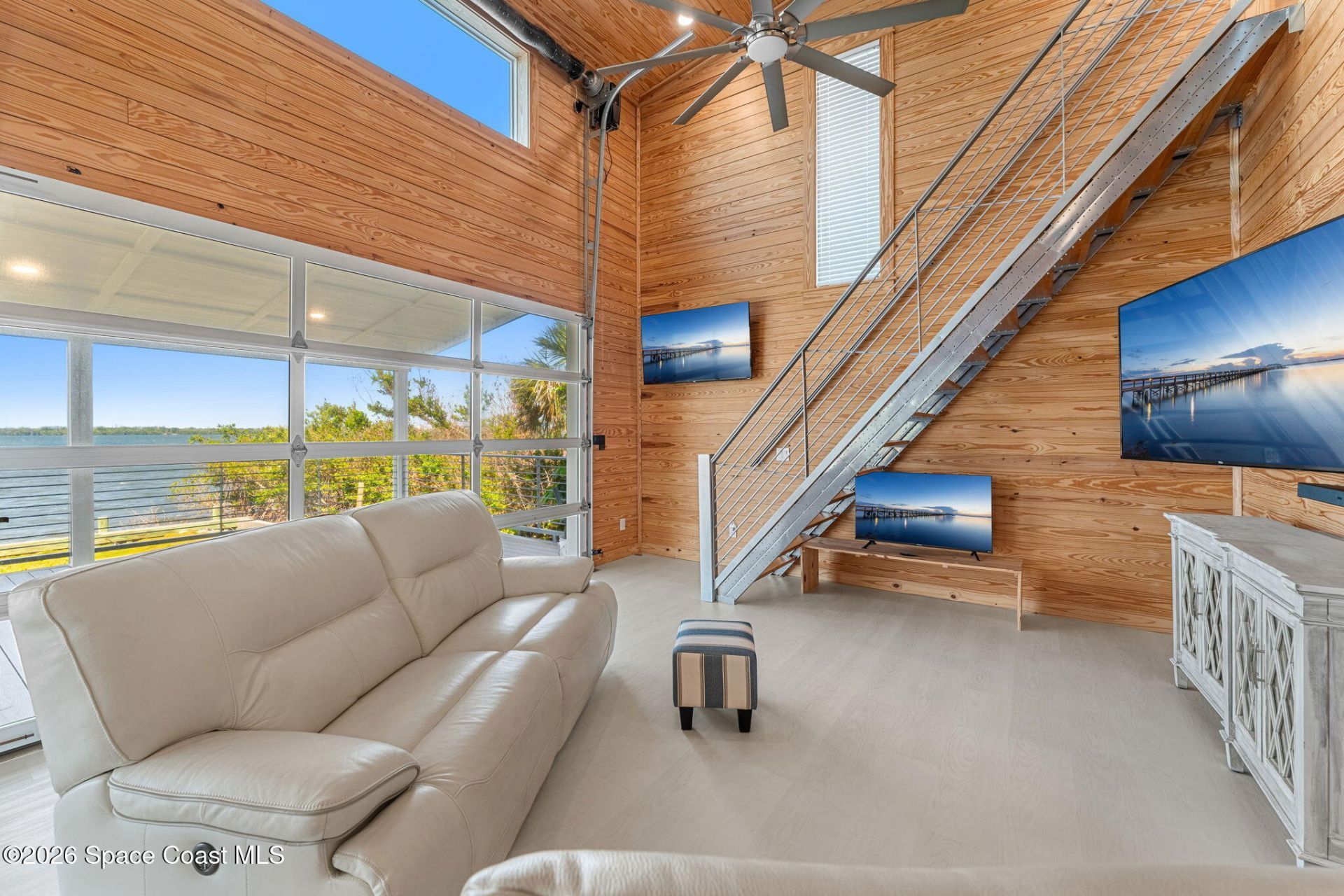 25 Vip Island, Unit B, Grant-valkaria, FL 32949 Photo