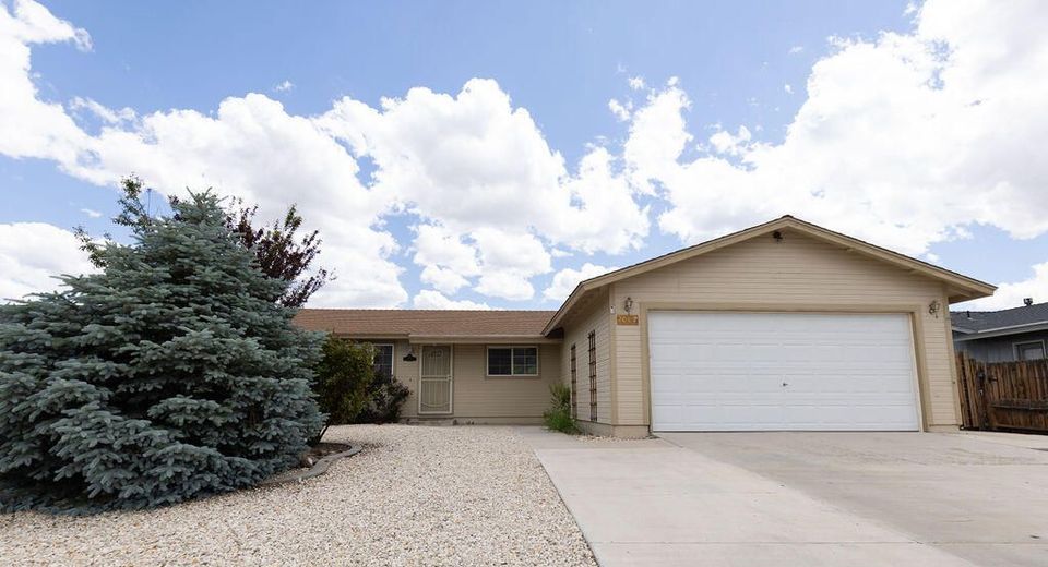2087 Lonnie Lane, Dayton, NV 89403 Photo