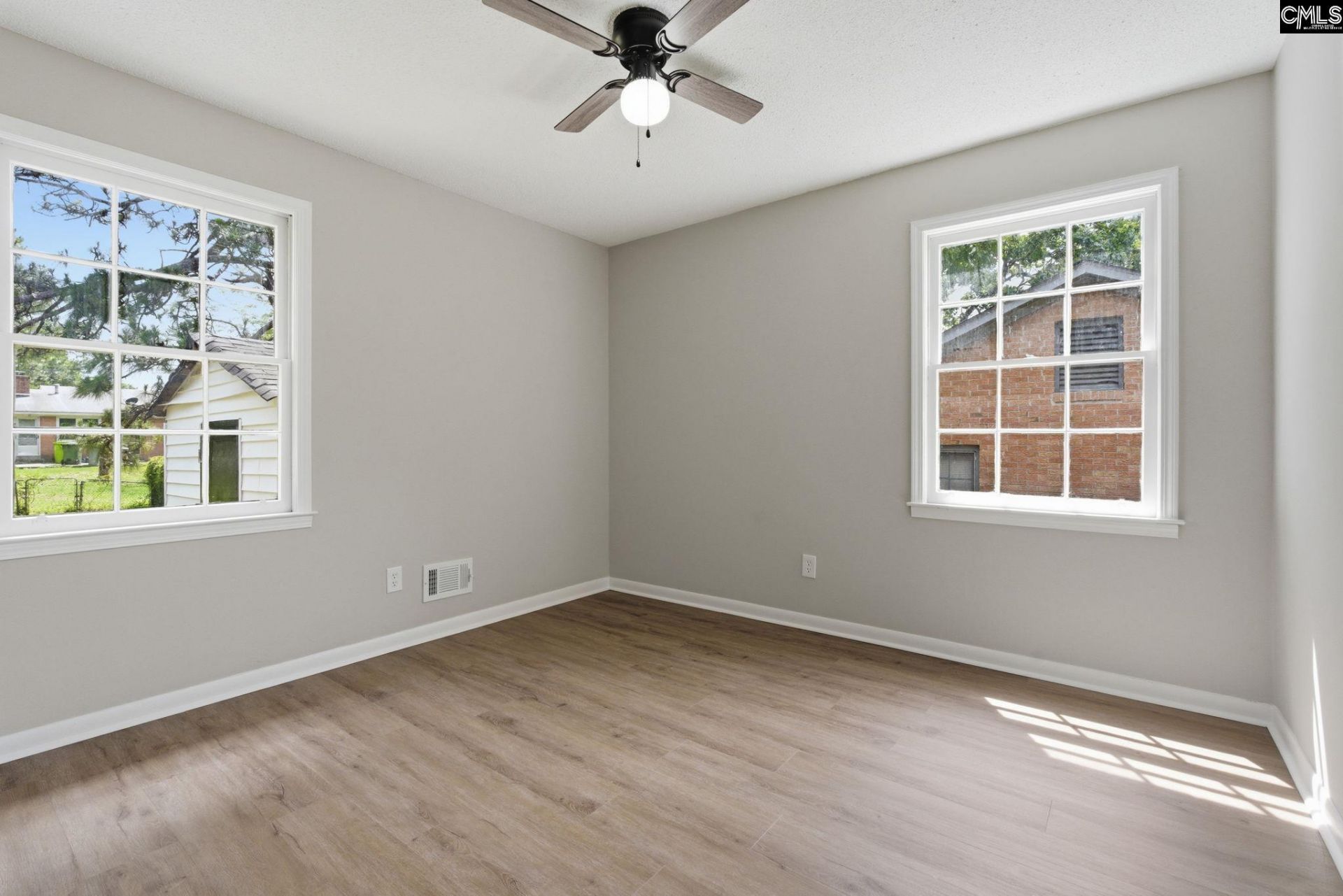 124 Casbel Court  Photo 12