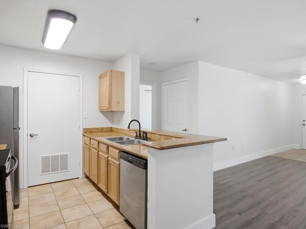 14900 Pleasant Bay Ln , Unit 7104, Naples, FL 34119 Photo