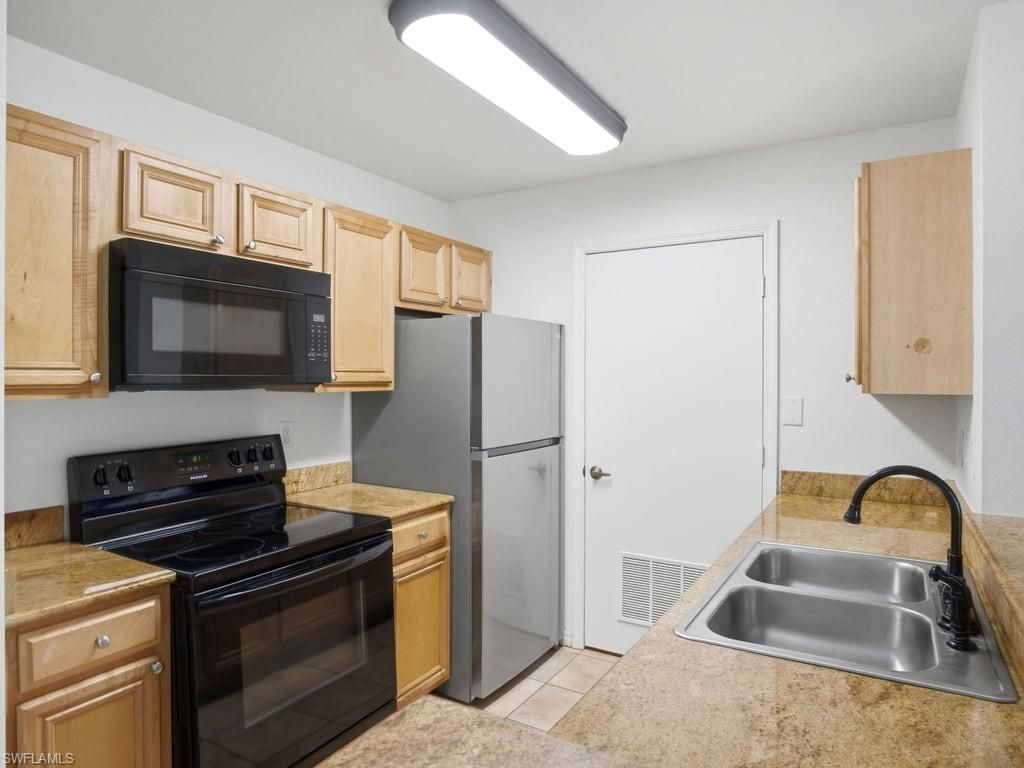 14900 Pleasant Bay Ln , Unit 7104, Naples, FL 34119 Photo