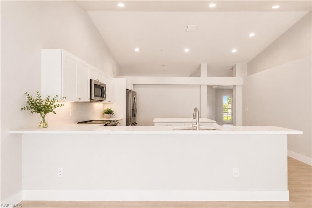 221 NW 29th Pl, Cape Coral, FL 33993 Photo