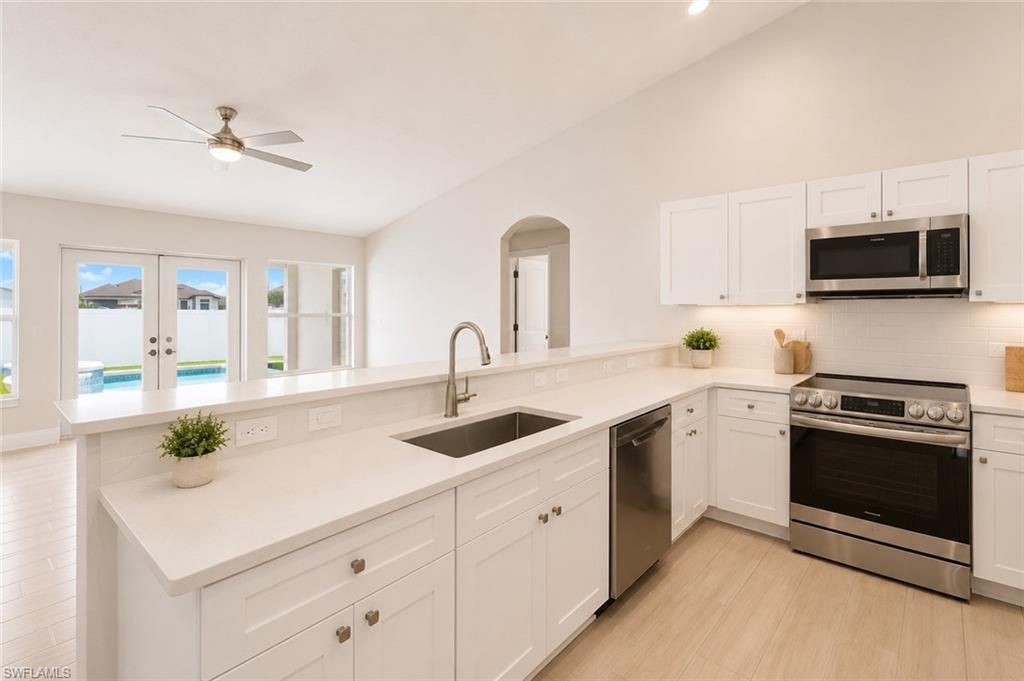 221 NW 29th Pl, Cape Coral, FL 33993 Photo