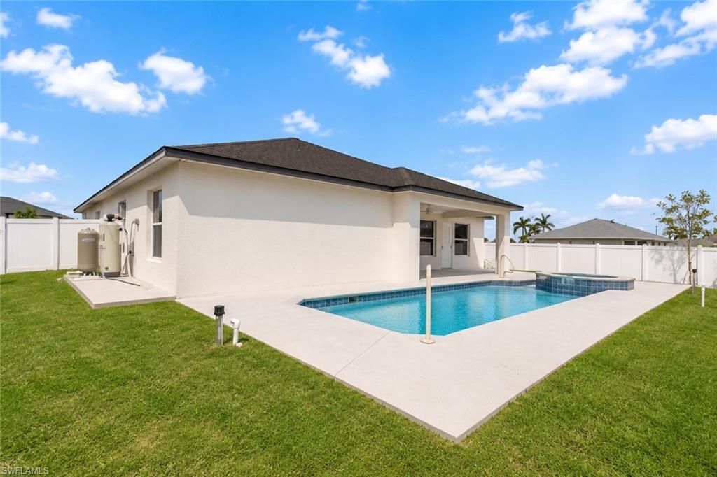 221 NW 29th Pl, Cape Coral, FL 33993 Photo