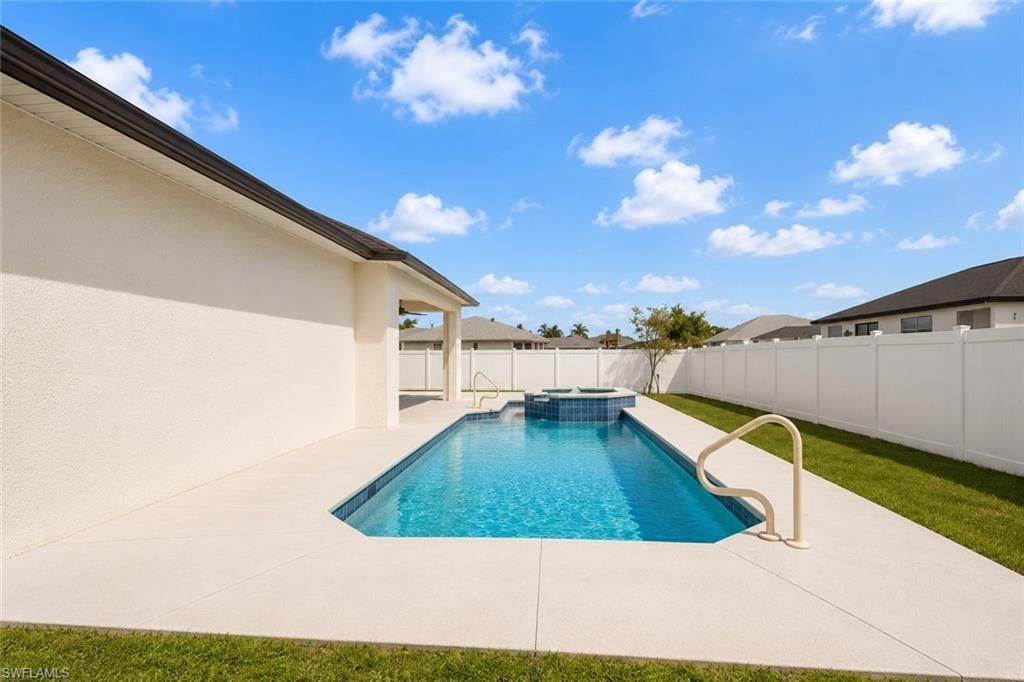 221 NW 29th Pl, Cape Coral, FL 33993 Photo