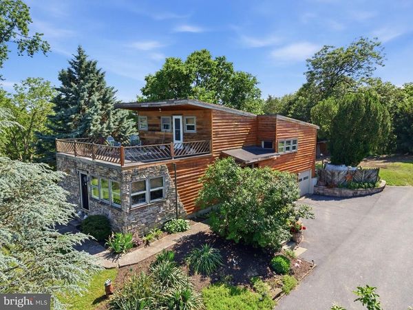 536 FAIRVIEW ROAD, MOUNT JOY, PA 17552