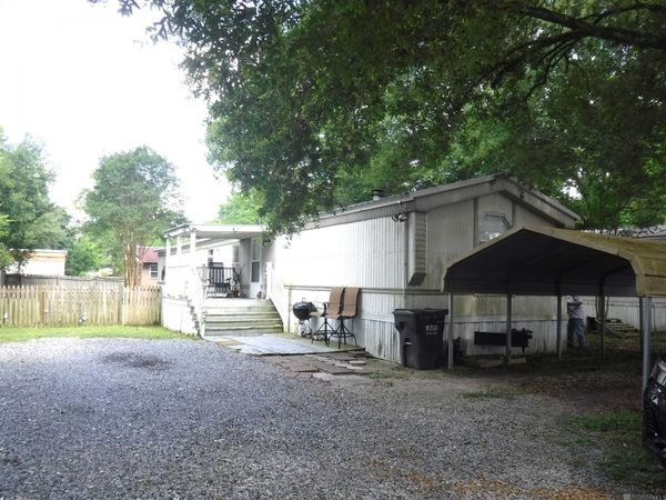 14320 Tiggy Duplessis Rd, Gonzales, LA 70737