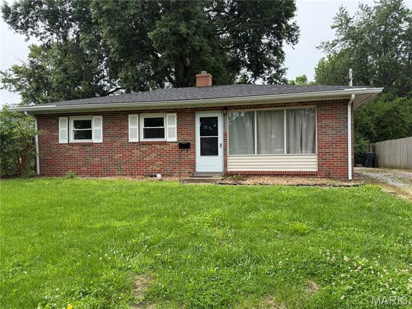 4118 N Park Drive , Belleville, IL 62226