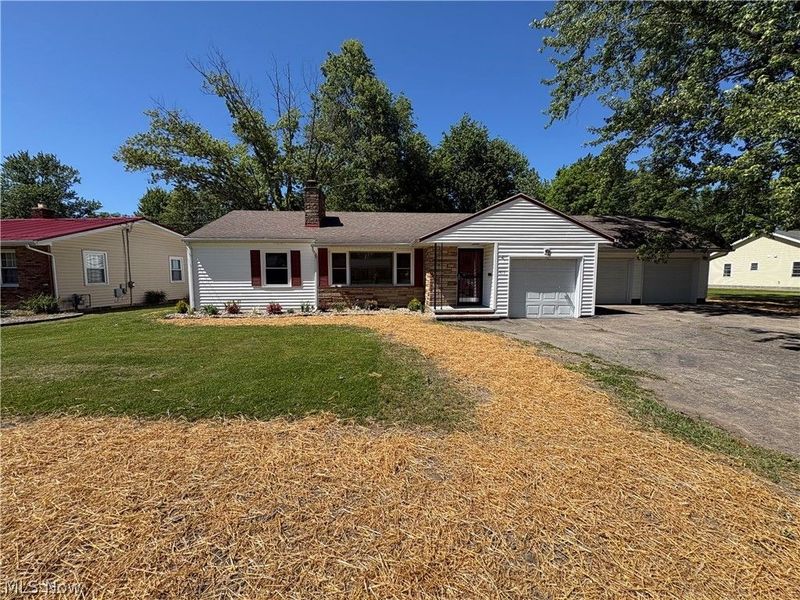 815 S Nearing Circle, Geneva, OH 44041 Photo 1