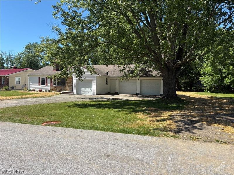 815 S Nearing Circle, Geneva, OH 44041 Photo 5