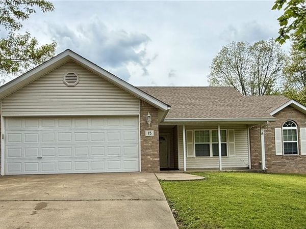 15 Pennine Lane , Bella Vista, AR 72714