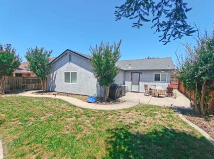 8272 Summer Falls Cir, Sacramento, CA 95828 Photo