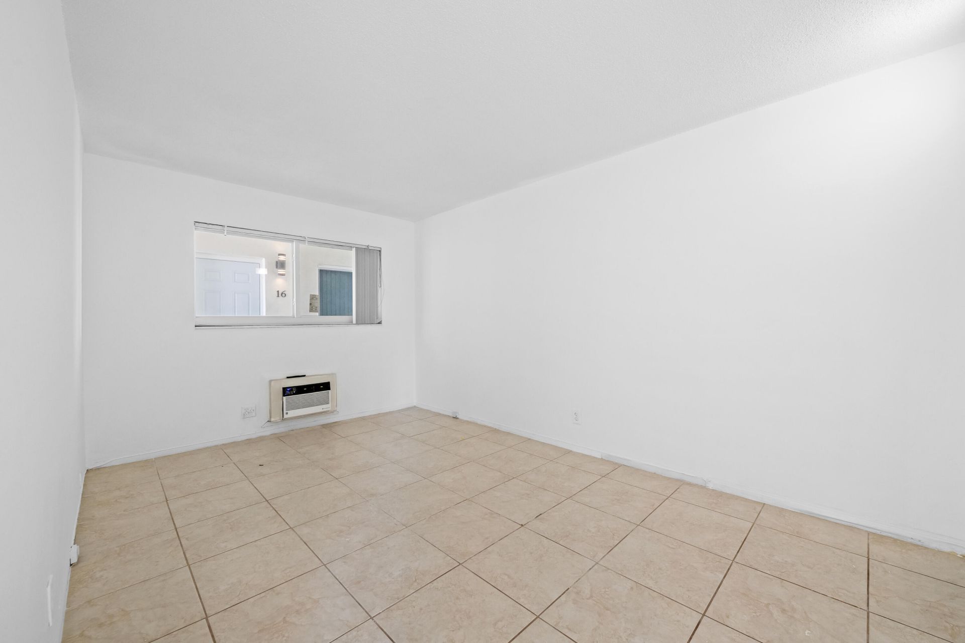 2601 NE 1st Street, Unit 17, Pompano Beach, FL 33062 Photo